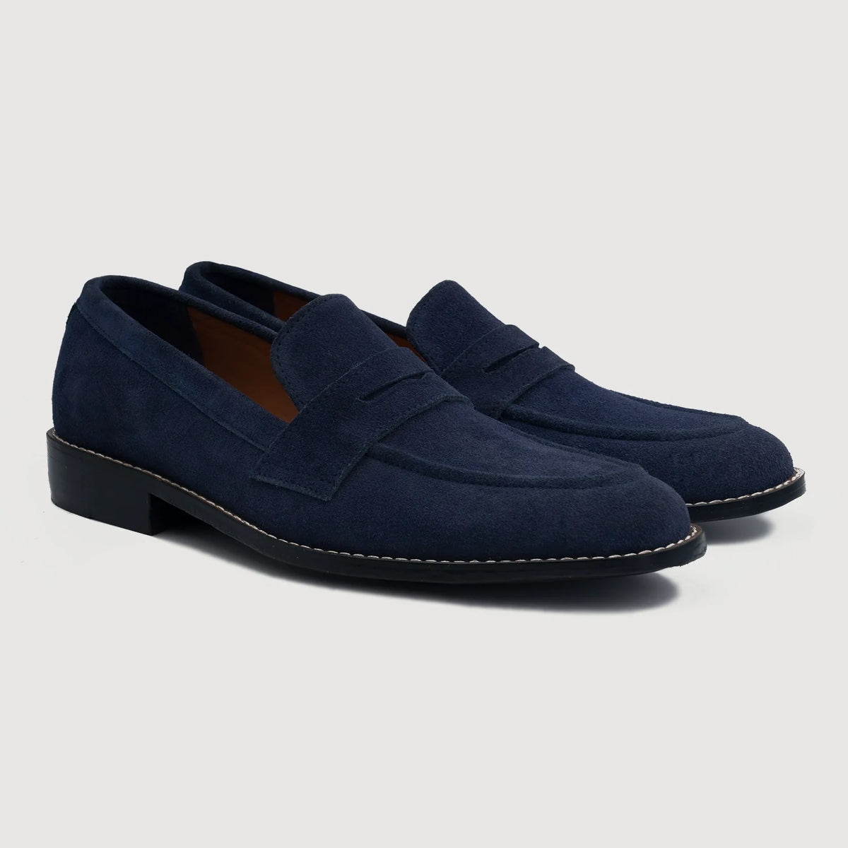 Baxton Синий Suede Кожаные лоферы для Мужчин For Men in Midnight Blue Goatskin Suede - Вид сбоку | Купить в официальном онлайн-магазине