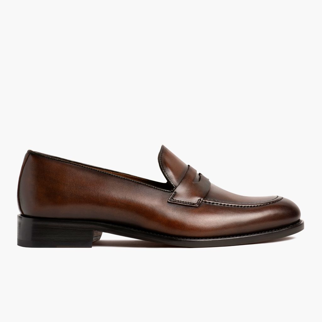 Classic Full-Grain leather Sneakers - Рантовая конструкция Goodyear Welt и носок обуви