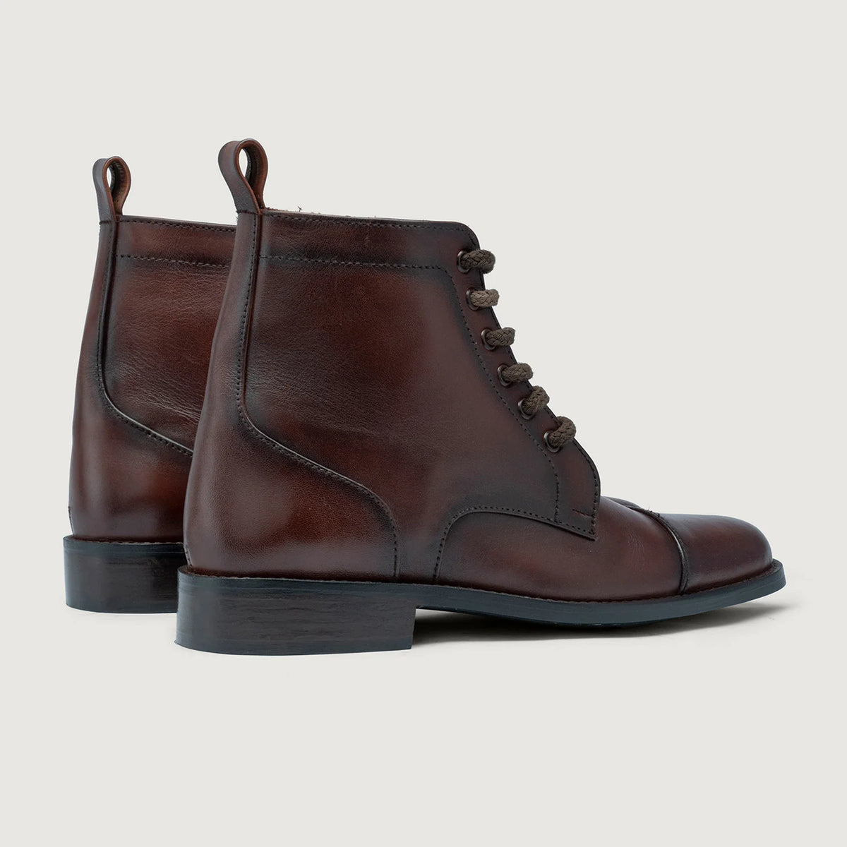 Knight Derby Burnished Brown Leather Boots StudGuard For Men - Усиленный задник и точная двойная строчка