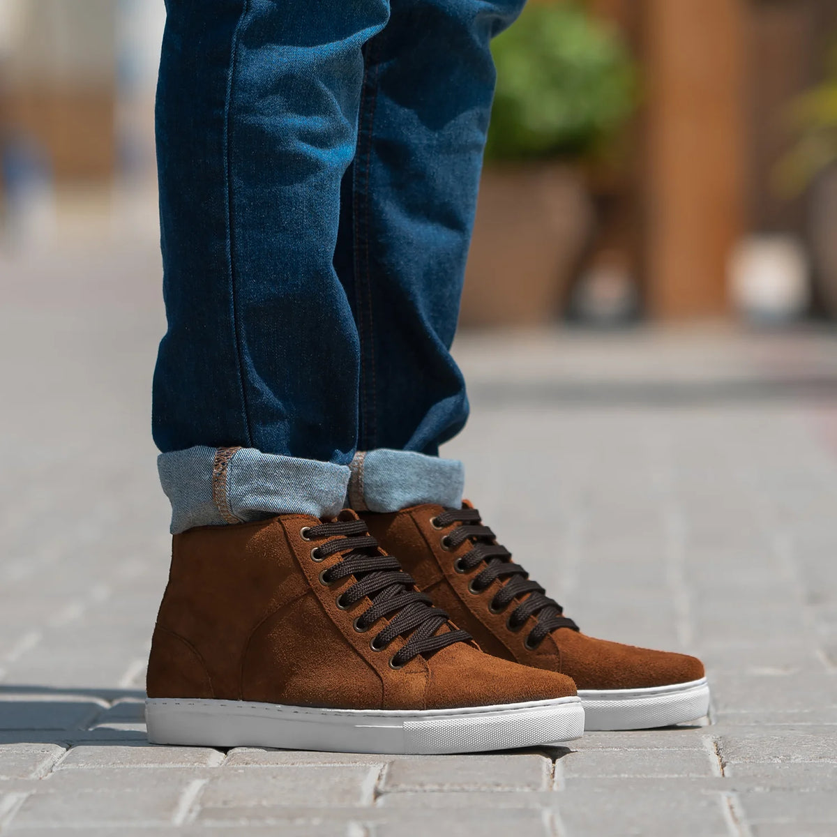 Marty High Top Коричневый Suede Кожаные кеды для Мужчин in Brown Goatskin Suede - Вид сбоку | Купить в официальном онлайн-магазине