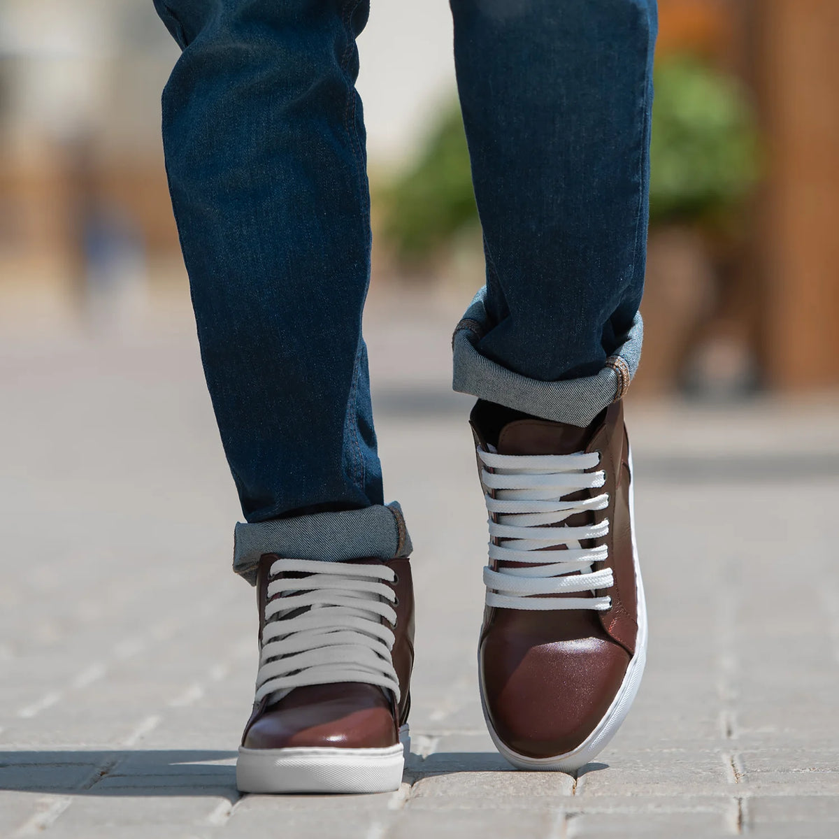 Maroon Full-Grain leather Sneakers - Рантовая конструкция Goodyear Welt и носок обуви