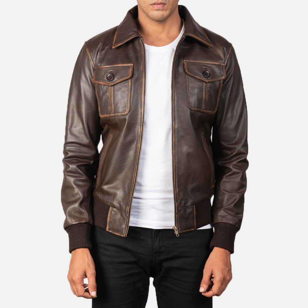 
Aaron Distressed Brown Leather Bomber Jacket in Brown Goatskin Leather - Вид спереди и приталенный силуэт | Купить в официальном онлайн-магазине