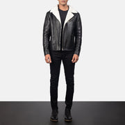 
Крупный план деталей of Notch & Zipper Hardware on Alberto White Shearling Черный Кожаная куртка для Мужчин