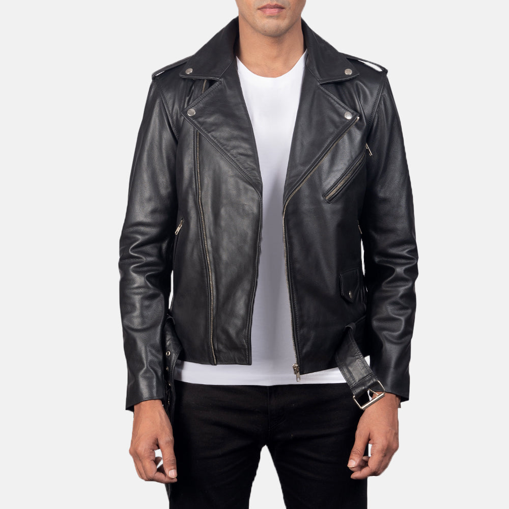 
Allaric Alley Black Leather Biker Jacket in Black Cowhide Leather - Вид спереди и приталенный силуэт | Купить в официальном онлайн-магазине