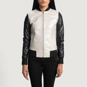 
Cole Silver Кожаный бомбер для Женщин in Silver & Black Sheepskin Leather - Вид спереди и приталенный силуэт | Купить в официальном онлайн-магазине