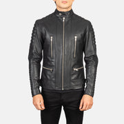 
Крупный план деталей of Band with Snap Button & Zipper Hardware on Damian Grey Suede Biker Jacket