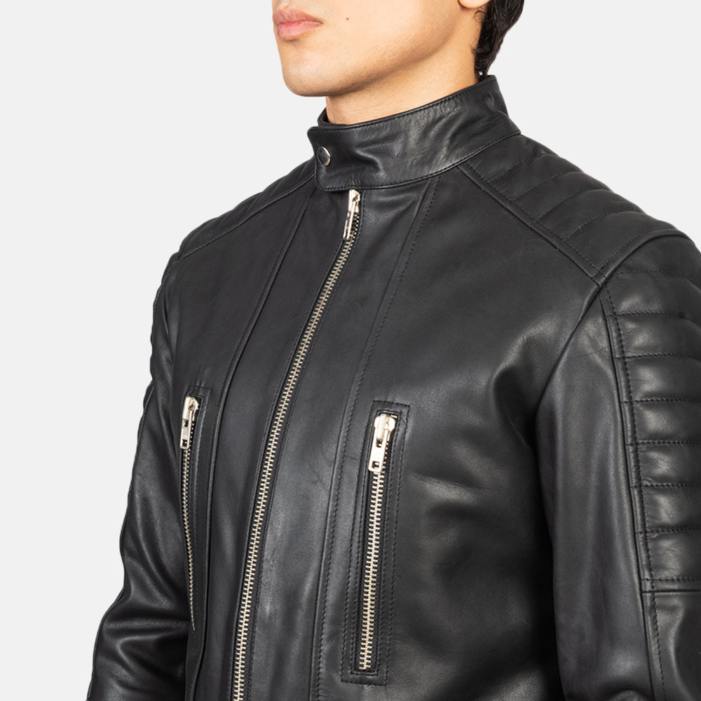 
Вид подкладки Showing Quilted Polyester Lining & Два функциональных внутренних кармана