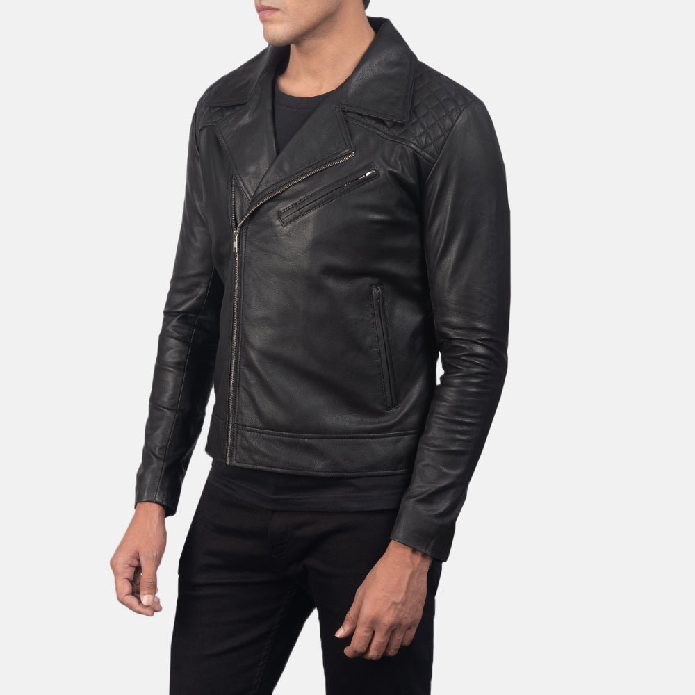 Distressed Brown Goatskin Leather Biker Jacket - Вид сзади, подчеркивающий посадку по плечам и ровный край