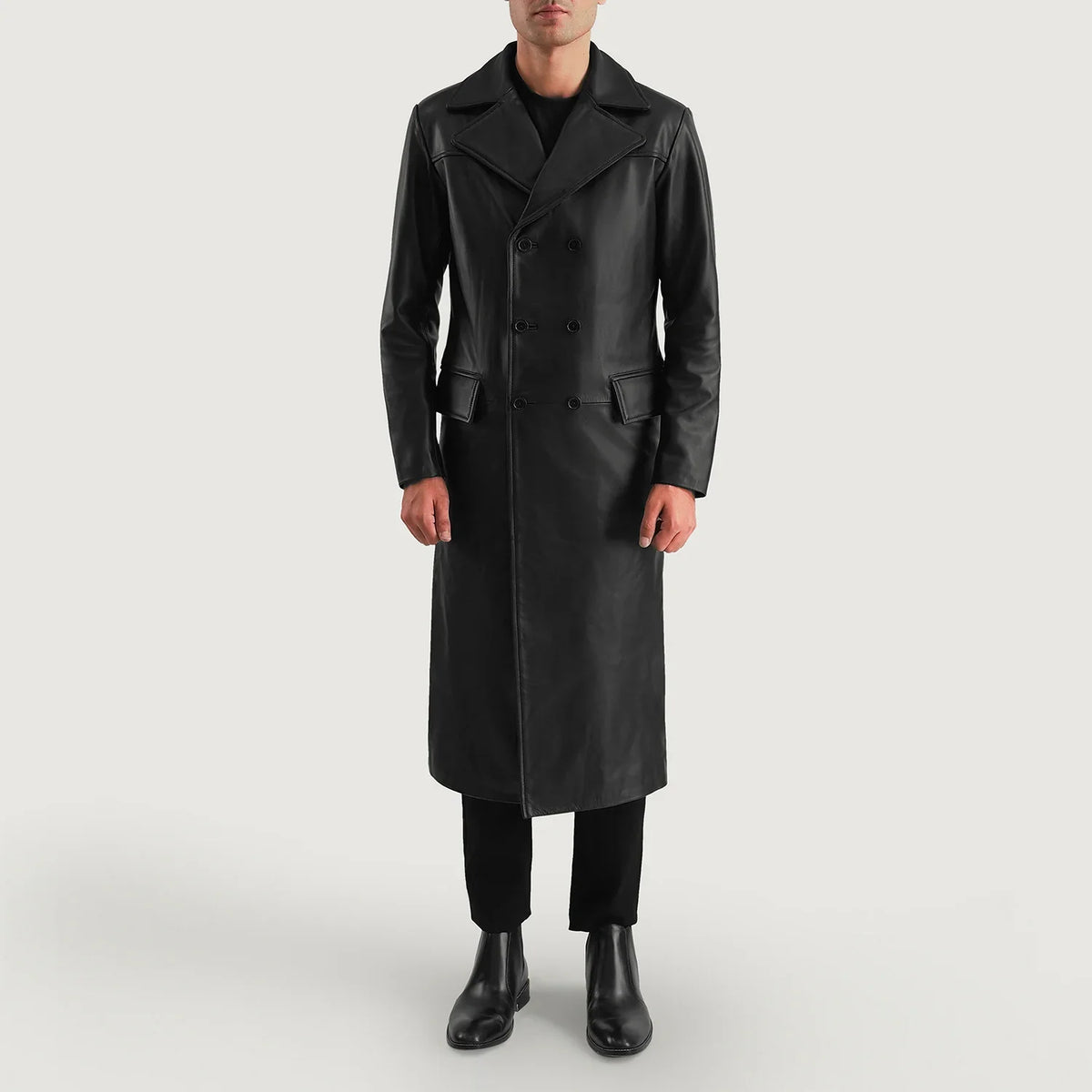 
Delmar Black Leather Double Breasted Coat - Вид сбоку, демонстрирующий эргономичный крой рукава