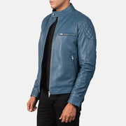 
Blue Sheepskin Leather Biker Jacket - Вид сзади, подчеркивающий посадку по плечам и ровный край
