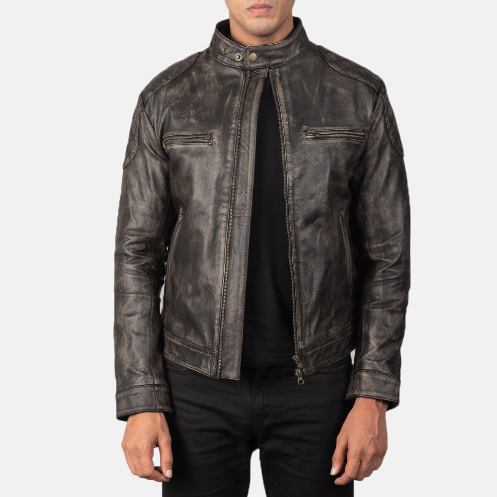 
Gatsby Quilted Distressed Brown Leather Jacket in Distressed Brown Goatskin Leather - Вид спереди и приталенный силуэт | Купить в официальном онлайн-магазине