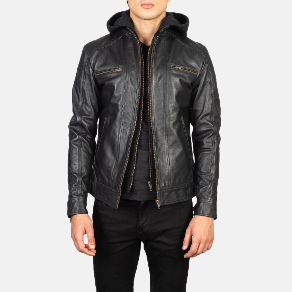 Hector Черная Hooded Кожаная косуха мужская in Black Cowhide Leather - Вид спереди и приталенный силуэт | Купить онлайн