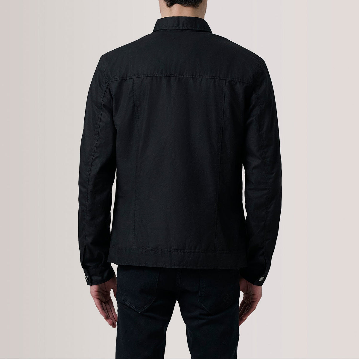 
Крупный план деталей of Classic Collar & Button Hardware on Irwin Черный Waxed Canvas Field Кожаная куртка для Мужчин For Men