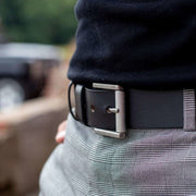 
Classic 100% Full-Grain leather Belt - Вид сзади с усиленными кожаными ремнями и прострочкой