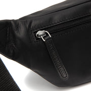 
Solid Antique Brass Hardware & Heavy-Duty Dual Zipper Detail on Brana Кожаная поясная сумка
