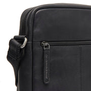 
Solid Antique Brass Hardware & Heavy-Duty Dual Zipper Detail on Anzora Кожаная сумка-кроссбоди