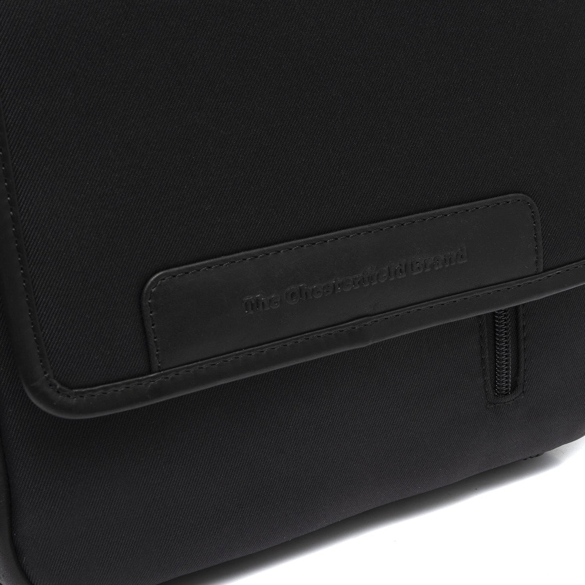 Внутренняя отделка Showing Dedicated Padded Laptop Sleeve &amp; Multi-Compartment Organization