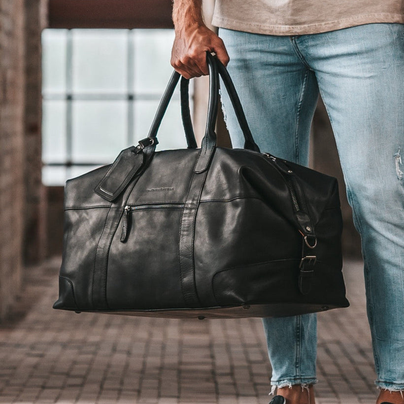Portsmouth Full-Grain Leather Weekender Bag женская