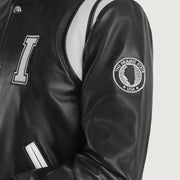 
Вид подкладки Showing Quilted Polyester Lining & Два функциональных внутренних кармана