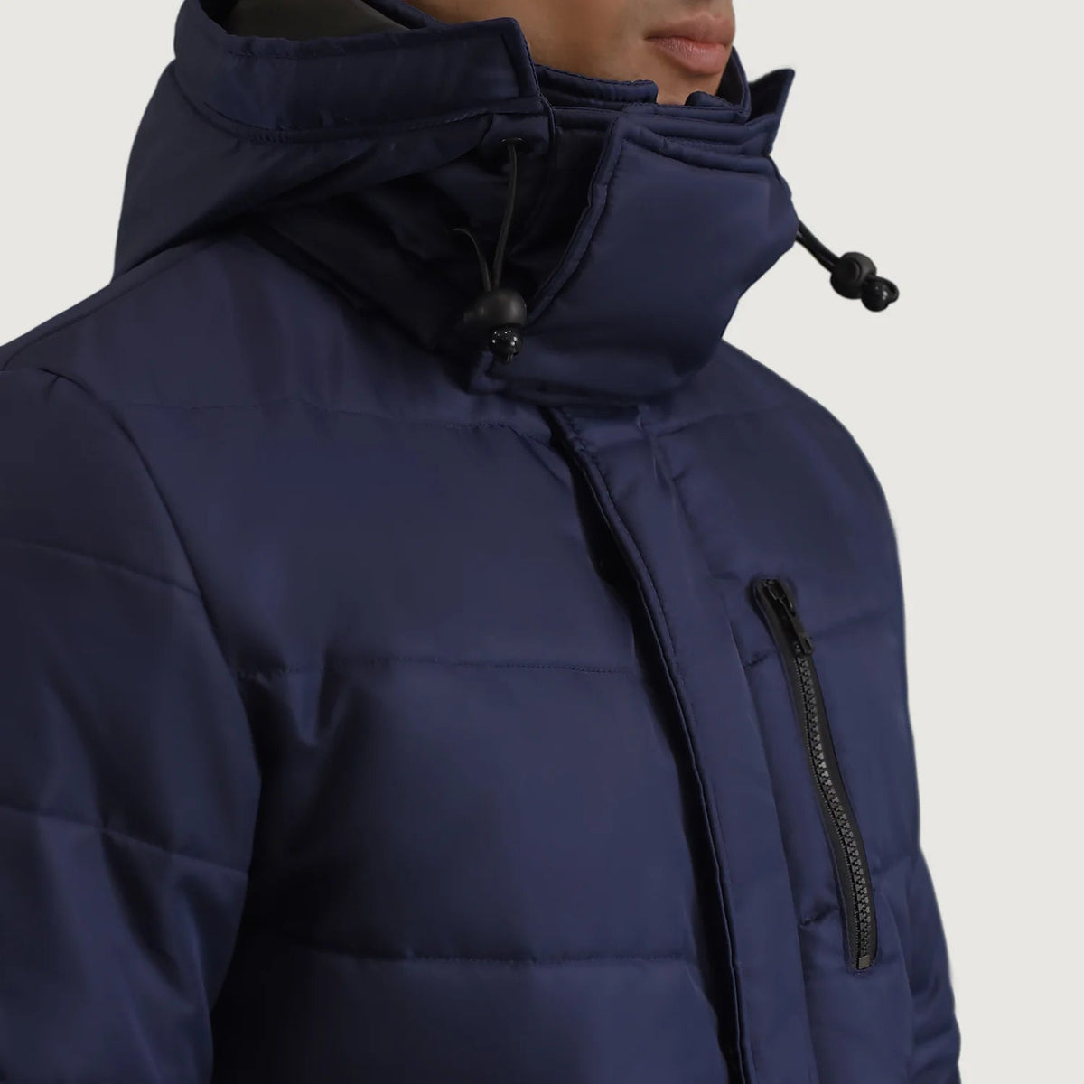 
Вид подкладки Showing Quilted Viscose Lining & Два функциональных внутренних кармана