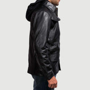 
Крупный план деталей of Shirt & Zipper with Button Flap Hardware on Moulder Hooded Черный Кожаная куртка для Мужчин
