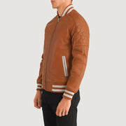 
Tan Brown Sheepskin Leather Varsity Jacket - Вид сзади, подчеркивающий посадку по плечам и ровный край