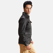 Black Sheepskin leather Jacket - Вид сзади с идеальной посадкой по плечам и ровным подолом