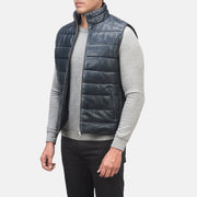 
Blue Sheepskin leather Vest - Вид сзади, подчеркивающий посадку по плечам и ровный край