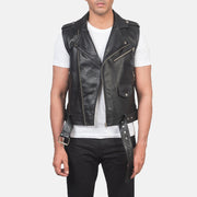 
Sullivan Черный Leather Biker Vest для Мужчин in Black Cowhide Leather - Вид спереди и приталенный силуэт | Купить в официальном онлайн-магазине